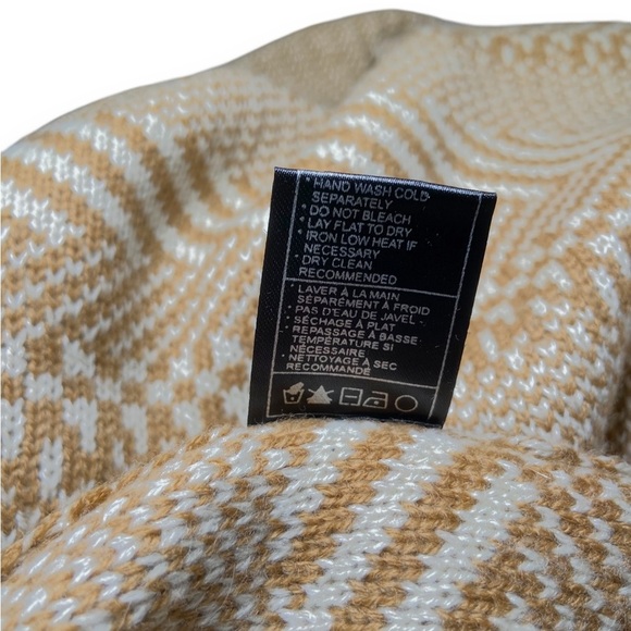 BB Dakota Oversized Cardigan Sweater - Picture 6 of 7